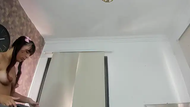 sofia laverde online show from 04.14.26