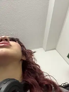 elodie rouge online show from 02.14.26