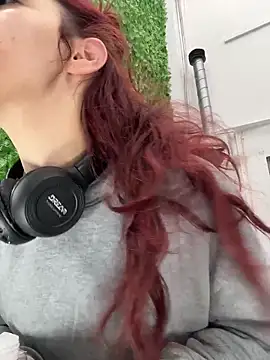 elodie rouge online show from 04.04.26