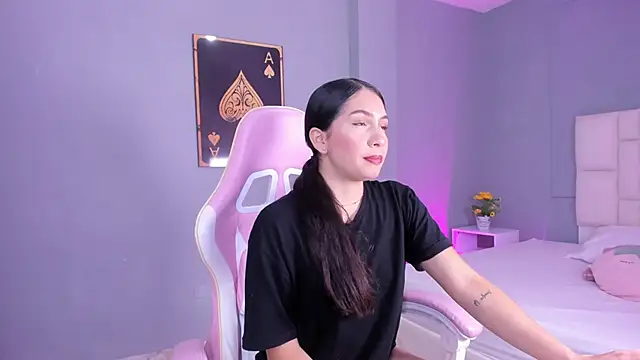 Snapshot of Sofia__Salazar chatting on 02.19.26 Sofia Salazar online show from 02.19.26