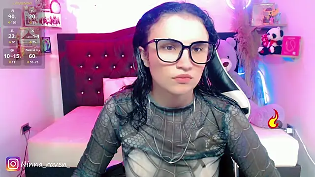 Snapshot of AriaDark chatting on 05.25.26 AriaDark online show from 05.25.26