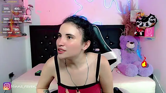 Snapshot of AriaDark chatting on 06.20.26 AriaDark online show from 06.20.26