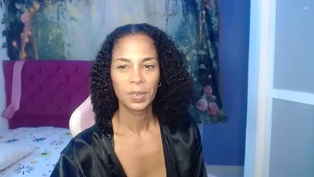 Snapshot of rosa_skinny chatting on 06.20.26 rosa skinny online show from 06.20.26