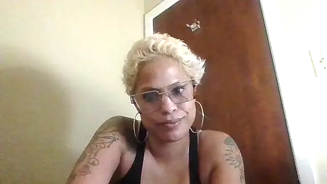 Snapshot of JasmineSkky chatting on 06.29.26 JasmineSkky online show from 06.29.26