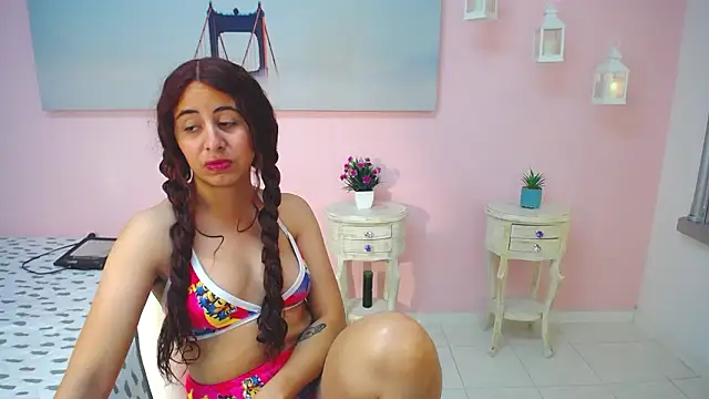 scarlett clyde online show from 03.01.26