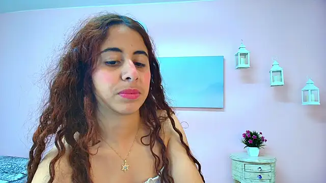 Snapshot of scarlett_clyde chatting on 07.17.26 scarlett clyde online show from 07.17.26