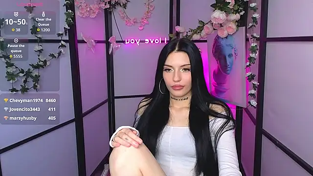 Snapshot of Kelly__Bunny chatting on 06.11.26 Kelly Bunny online show from 06.11.26