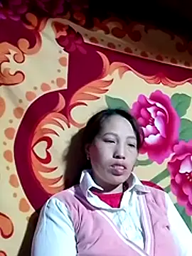 Gummiesu online show from 02.10.26