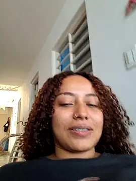 Snapshot of curly_girl_31 chatting on 04.26.26 curly girl 31 online show from 04.26.26