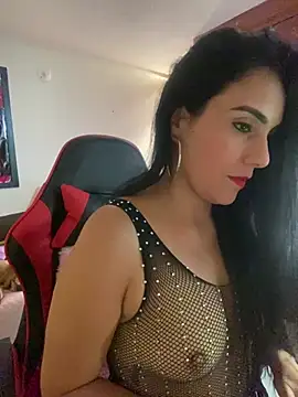 Snapshot of Miaswwe chatting on 06.24.26 Miaswwe online show from 06.24.26