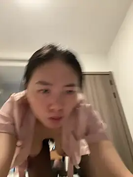 Snapshot of Cheating-wife chatting on 06.22.26 Cheating-wife online show from 06.22.26