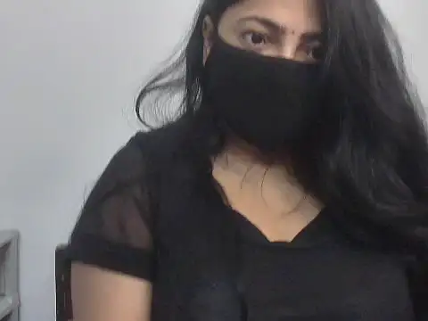 Snapshot of GaggingGirl_ chatting on 03.22.26 GaggingGirl online show from 03.22.26