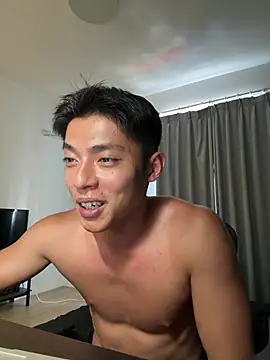 Snapshot of Yooo17 chatting on 04.10.26 Yooo17 online show from 04.10.26