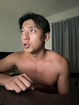 Yooo17 online show from 07.04.26