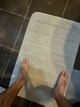 Snapshot of vali23 chatting on 01.18.26 vali23 online show from 01.18.26