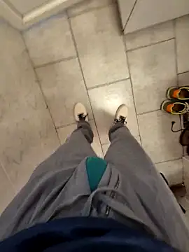 Snapshot of vali23 chatting on 02.19.26 vali23 online show from 02.19.26