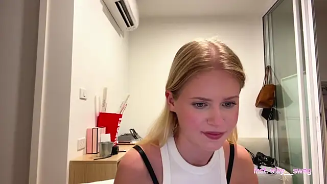 Snapshot of Slay_Swag chatting on 02.09.26 Slay Swag online show from 02.09.26