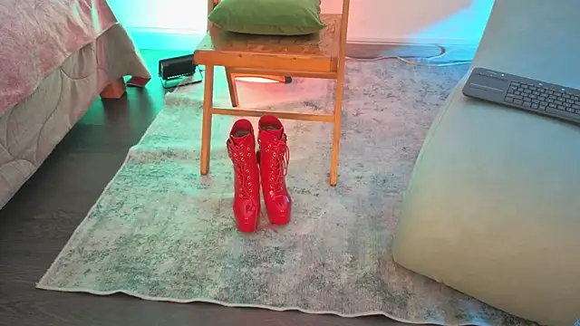 fransheskarossi online show from 04.12.26