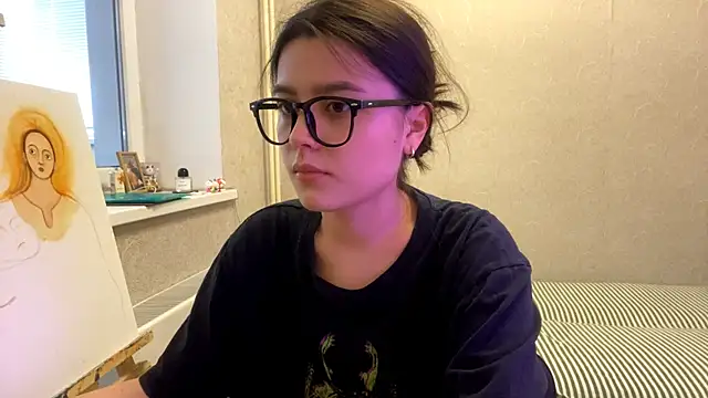 Snapshot of SaintMari chatting on 05.24.26 SaintMari online show from 05.24.26
