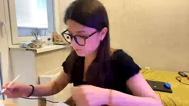 Snapshot of SaintMari chatting on 06.03.26 SaintMari online show from 06.03.26