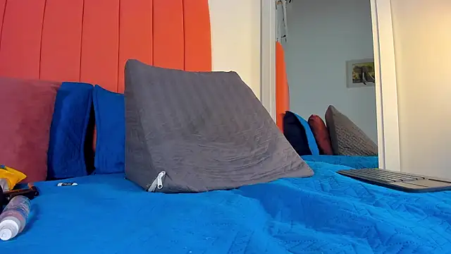 rose thompson19 online show from 04.11.26