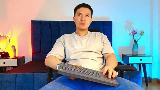 Alexander Connor online show from 02.03.26