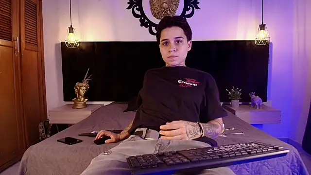 Parker Noah online show from 01.17.26