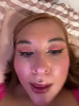 Nailealipsglossy online show from 02.15.26