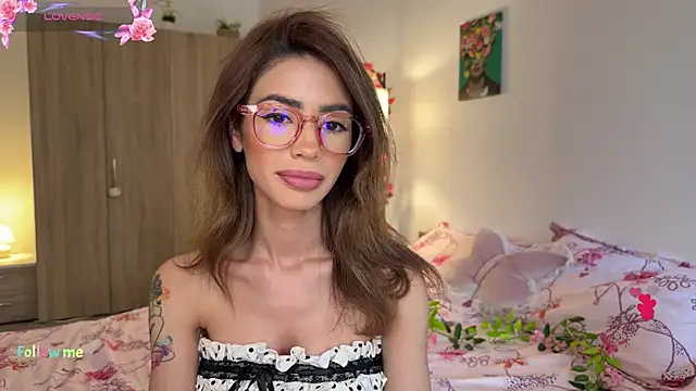 AyanaLys online show from 04.18.26