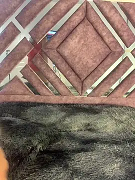 TianaRios Pink online show from 02.19.26