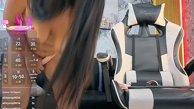 Girls Beach aws online show from 03.02.26