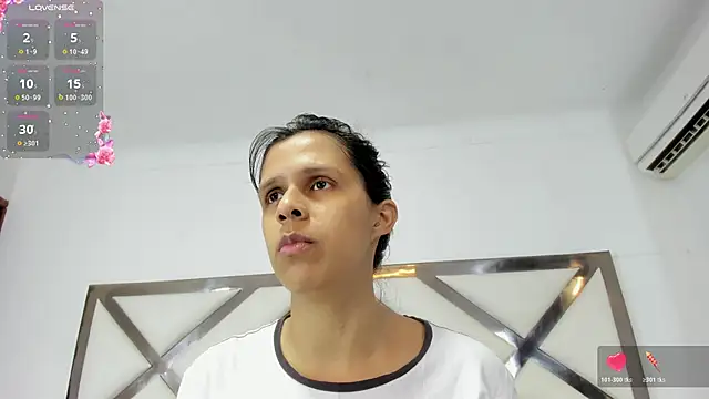 Snapshot of mitzukywinteer chatting on 05.05.26 mitzukywinteer online show from 05.05.26
