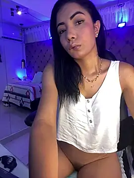Auri   online show from 05.19.26
