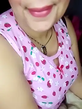 Snapshot of Naughty-Yousra chatting on 02.07.26 Naughty-Yousra online show from 02.07.26