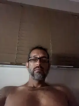 Snapshot of Tattoos77 chatting on 06.28.26 Tattoos77 online show from 06.28.26