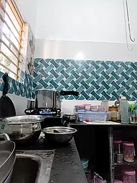 Snapshot of Hot-Tinaa chatting on 02.20.26 Hot-Tinaa online show from 02.20.26