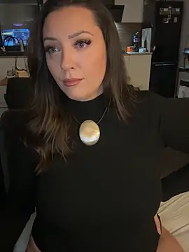 21tweetypie21 online show from 02.15.26