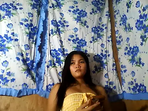 Snapshot of PinaySkinnyJust18 chatting on 07.04.26 PinaySkinnyJust18 online show from 07.04.26