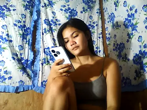 Snapshot of PinaySkinnyJust18 chatting on 07.05.26 PinaySkinnyJust18 online show from 07.05.26