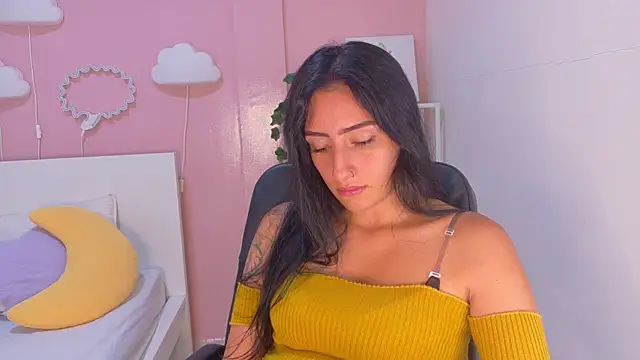 Snapshot of AmmyRouse__ chatting on 04.02.26 AmmyRouse online show from 04.02.26