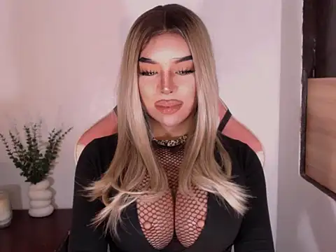 SeducingMonica online show from 04.17.26