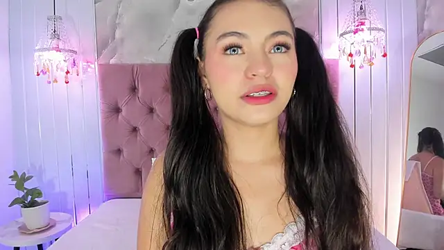 Snapshot of Gabby-Sweet chatting on 03.28.26 Gabby-Sweet online show from 03.28.26