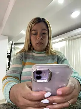 Snapshot of veronica414 chatting on 03.03.26 veronica414 online show from 03.03.26