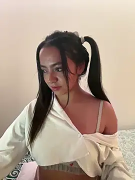 laraa rous online show from 02.06.26