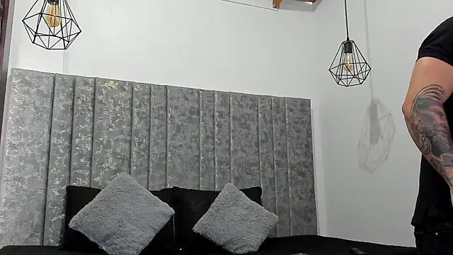 Snapshot of Calvin_Hunter chatting on 02.22.26 Calvin Hunter online show from 02.22.26