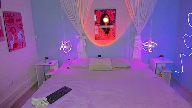 Snapshot of naomi_campell chatting on 02.27.26 naomi campell online show from 02.27.26