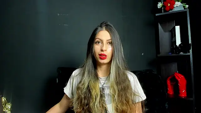 Snapshot of GoddesLeila chatting on 07.01.26 GoddesLeila online show from 07.01.26