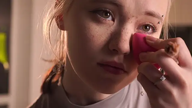 EleniRoeber online show from 02.22.26