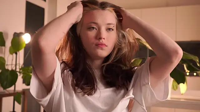 EleniRoeber online show from 02.25.26