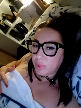 Snapshot of Starletx chatting on 02.04.26 Starletx online show from 02.04.26